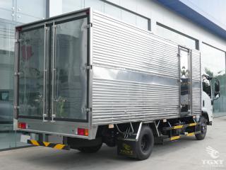 xe-tai-isuzu-npr85ke5-thung-kin-2.jpg