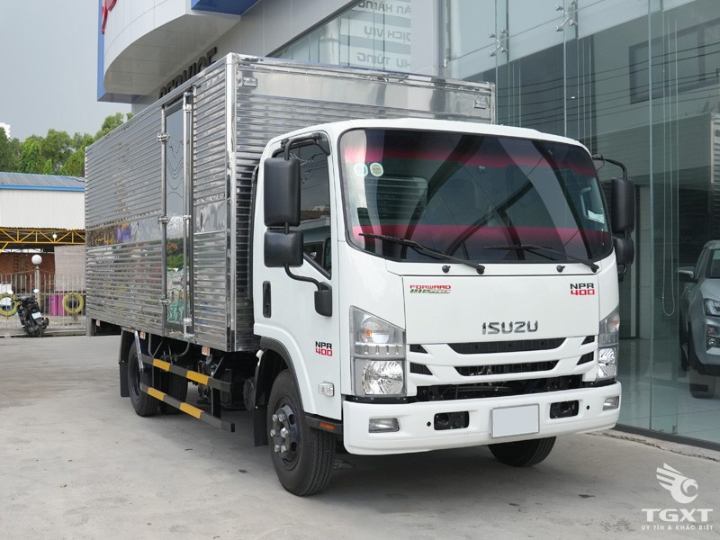 xe-tai-isuzu-npr85ke5-3t5-thung-kin-4.jpg