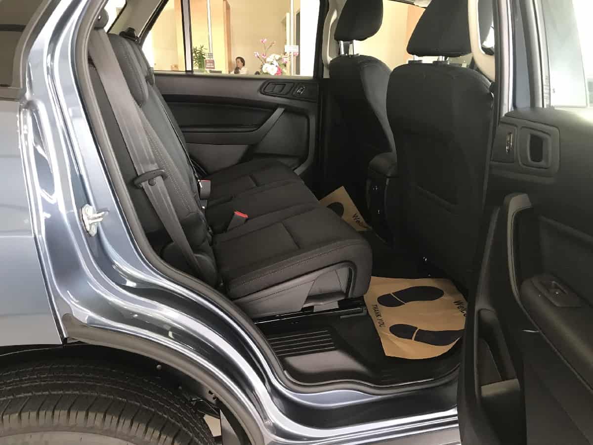 Ford Everest số sàn Ambiente 2019 15